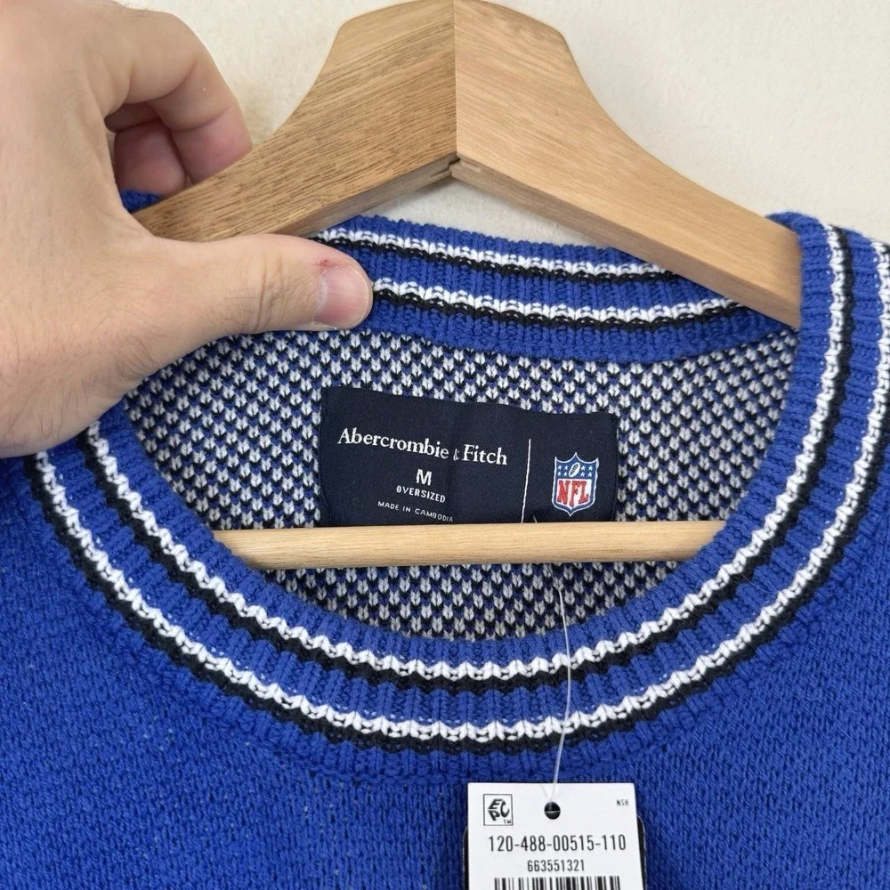 NWT Abercrombie Fitch Seattle Seahawks Blue Knit Sweater Sweatshirt - Medium